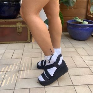 Rocket dog platform sandals